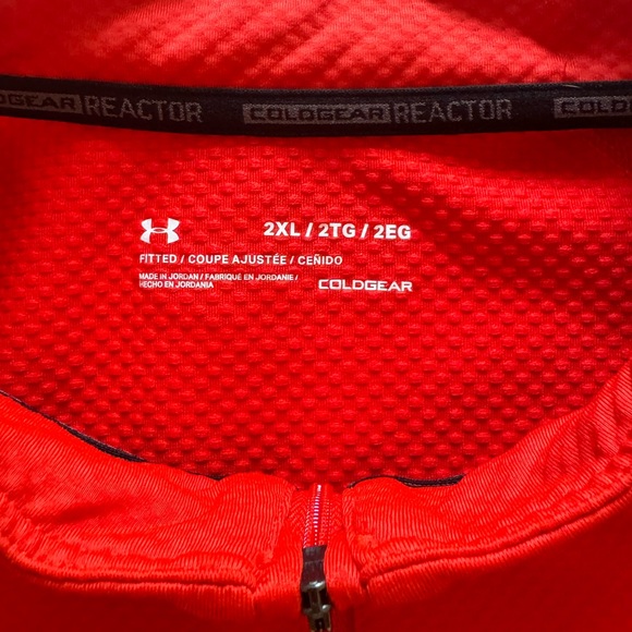 Men’s Under Armour long sleeve shirt - (Used) - Picture 2 of 5